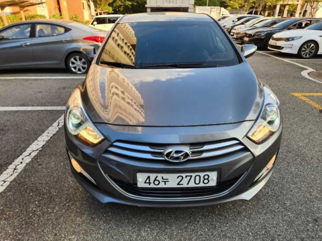 HYUNDAI i40
