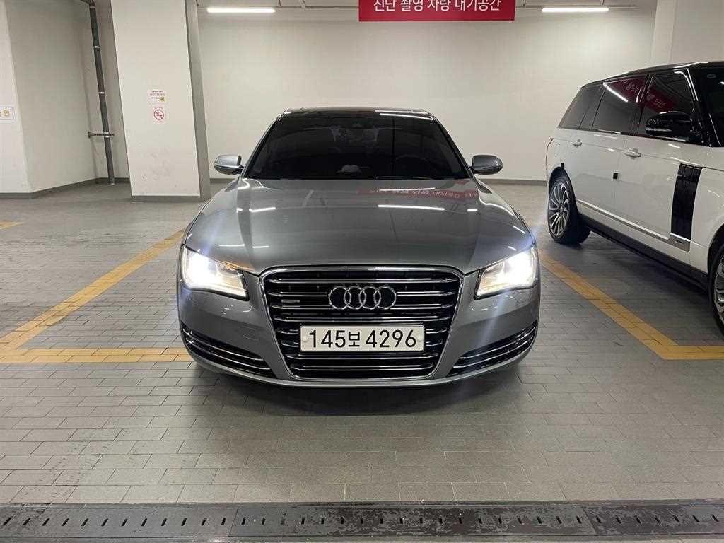 Audi A8
