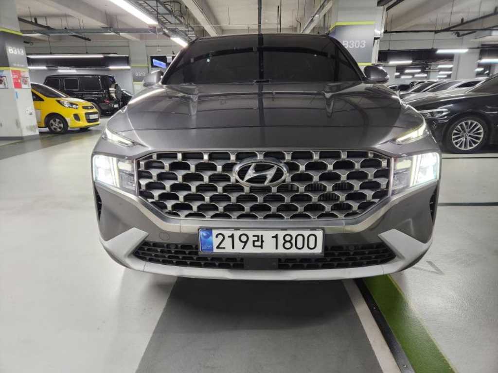 HYUNDAI Santa Fe 2023 — Zona Franca Iquique