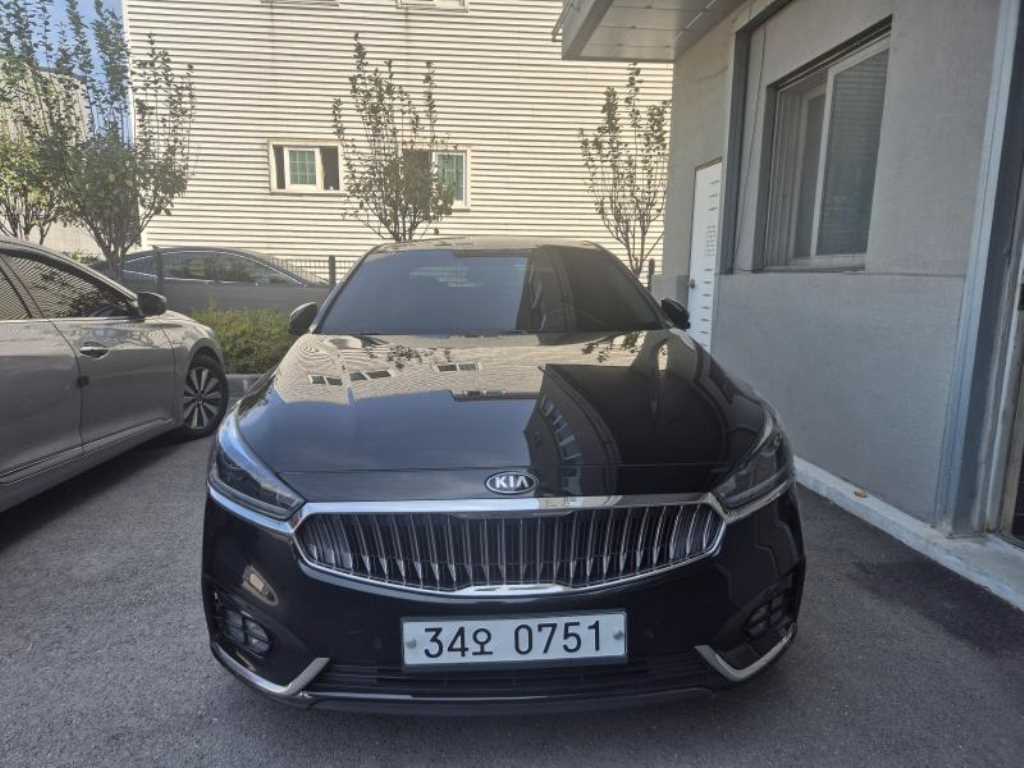 KIA K7