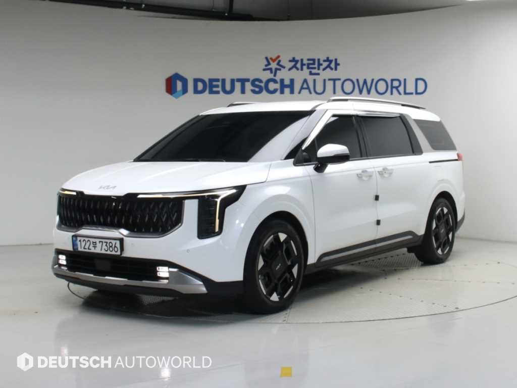 KIA Carnival 2025 — Zona Franca Iquique
