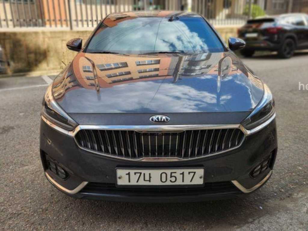 KIA K7