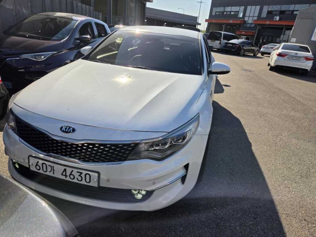 KIA K5