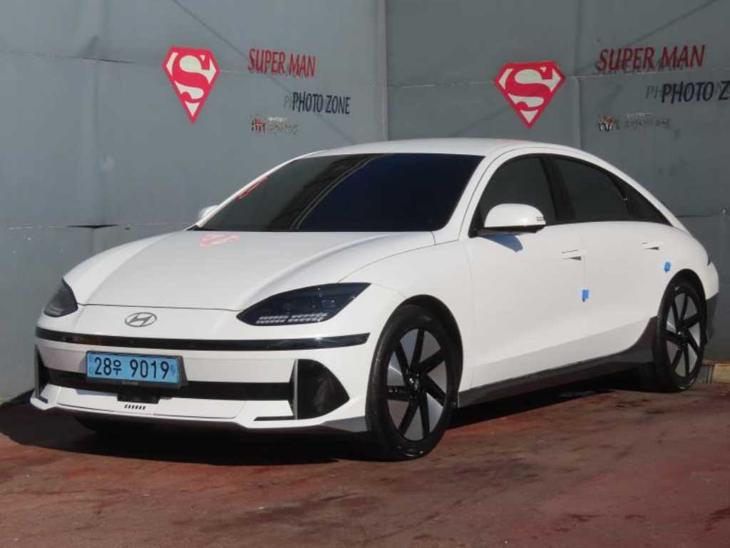 HYUNDAI Ioniq 6