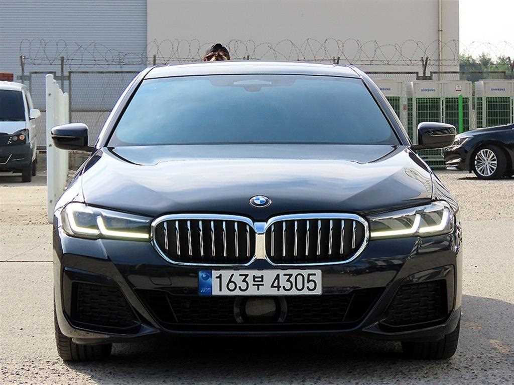 BMW 5 Series 2022 — Zona Franca Iquique