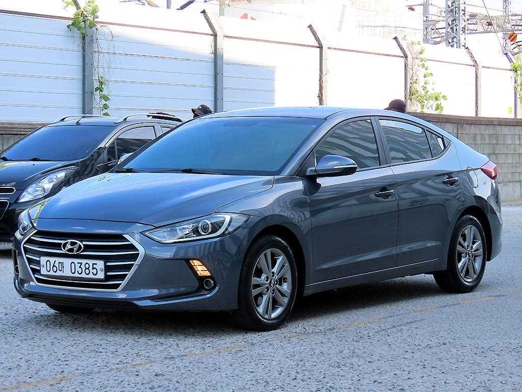 HYUNDAI Avante