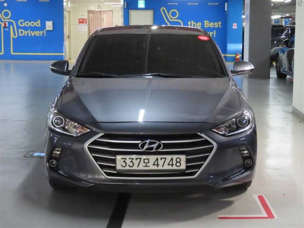 HYUNDAI Avante