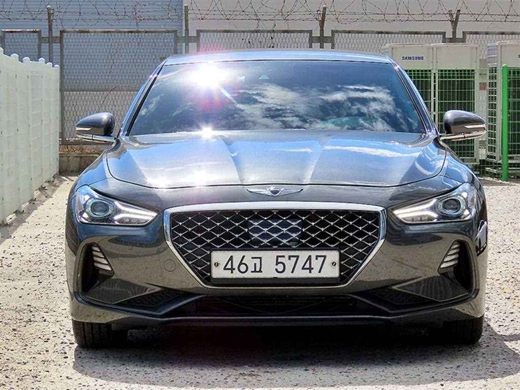 Genesis G70