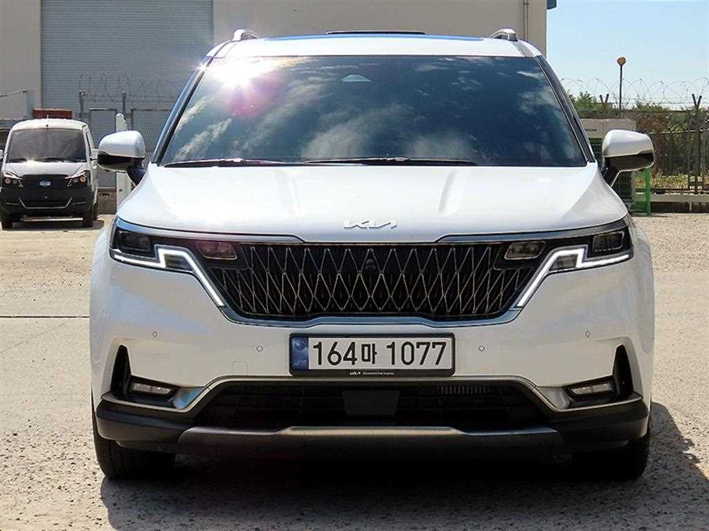 KIA Carnival 2023 — Zona Franca Iquique