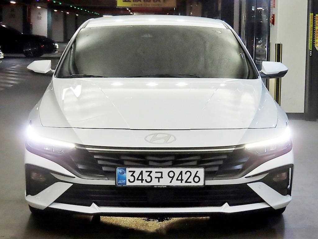 HYUNDAI Avante
