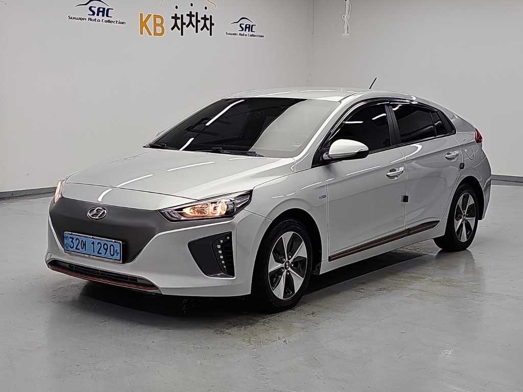 HYUNDAI Ioniq