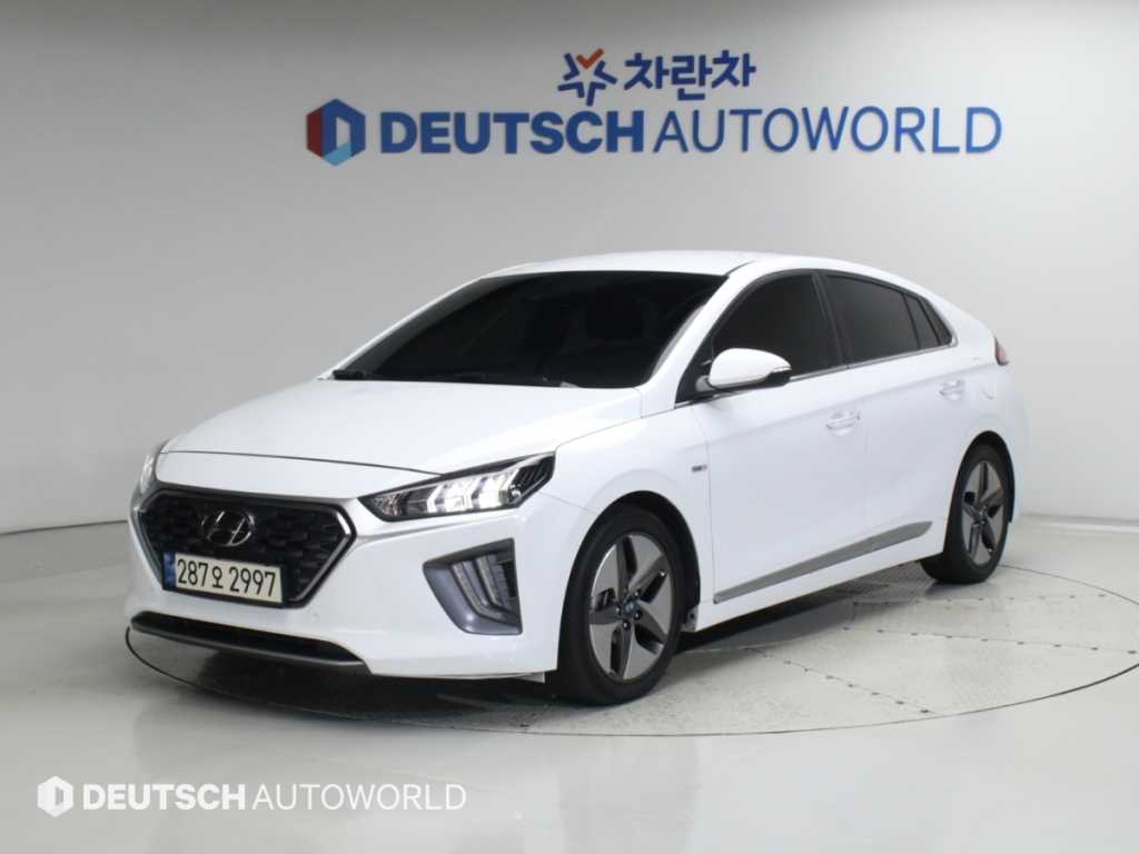 HYUNDAI Ioniq