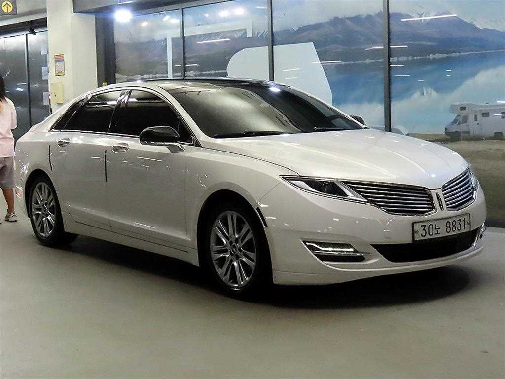 Lincoln MKZ 2015 — Zona Franca Iquique