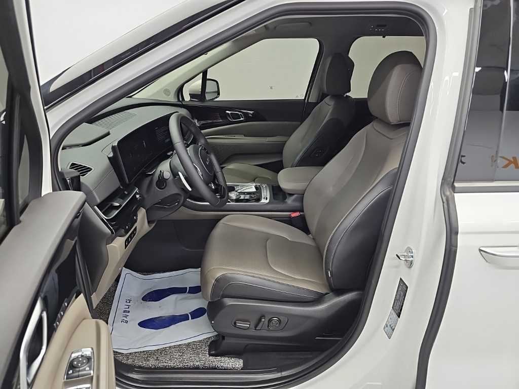 KIA Carnival 2024