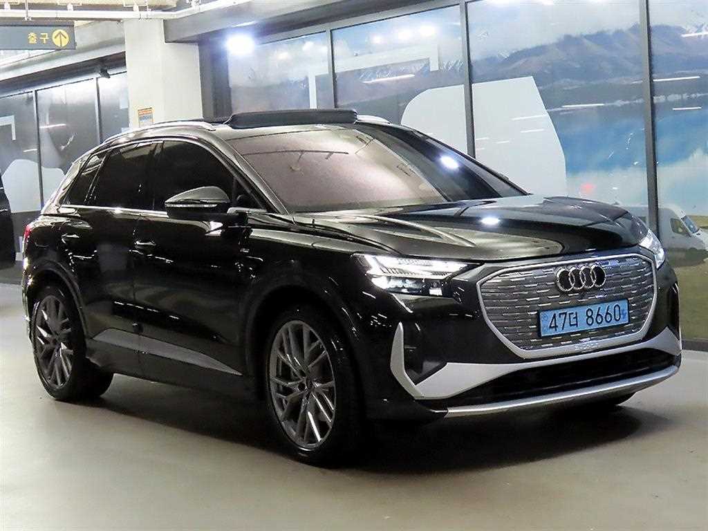 Audi Q4
