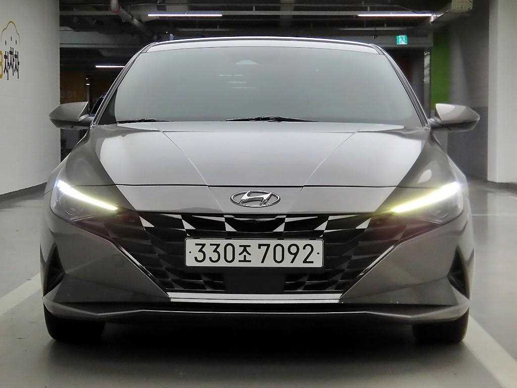 HYUNDAI Avante