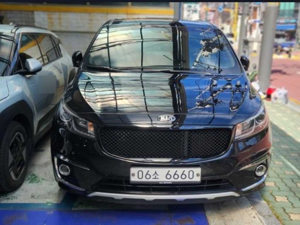 KIA Carnival