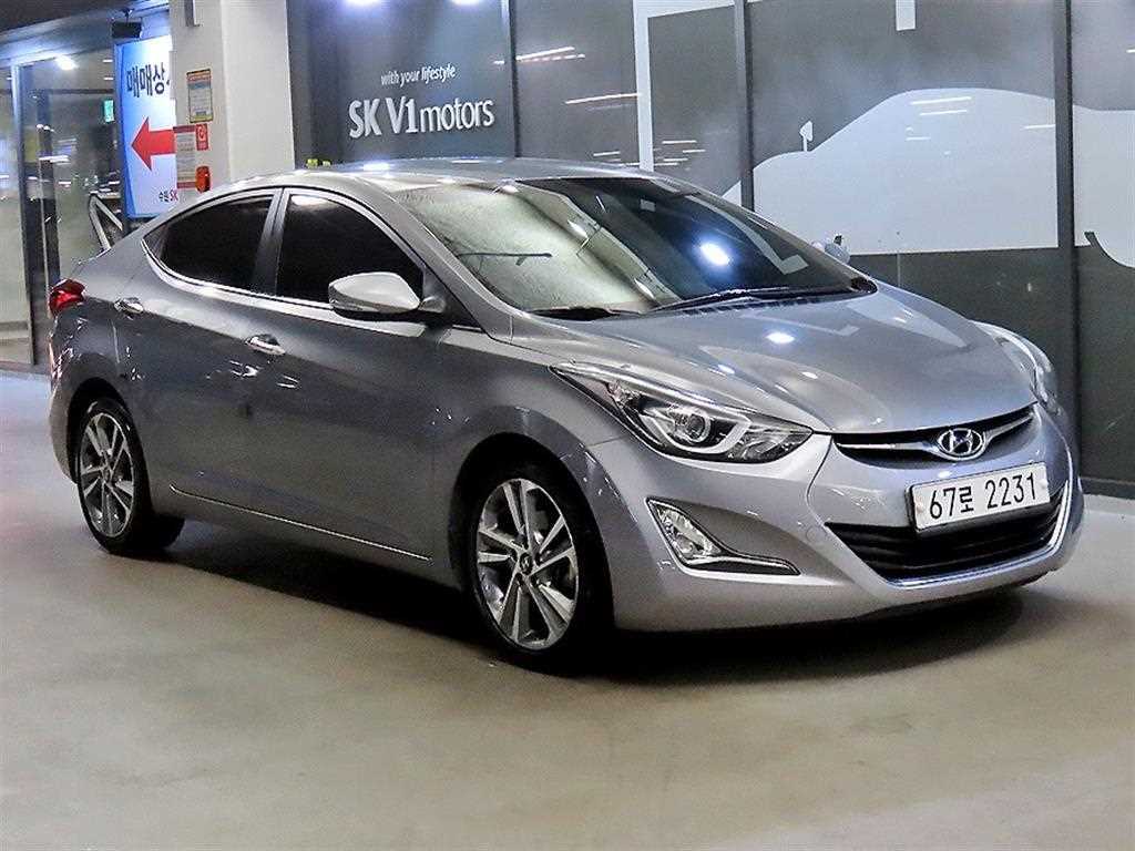HYUNDAI Avante