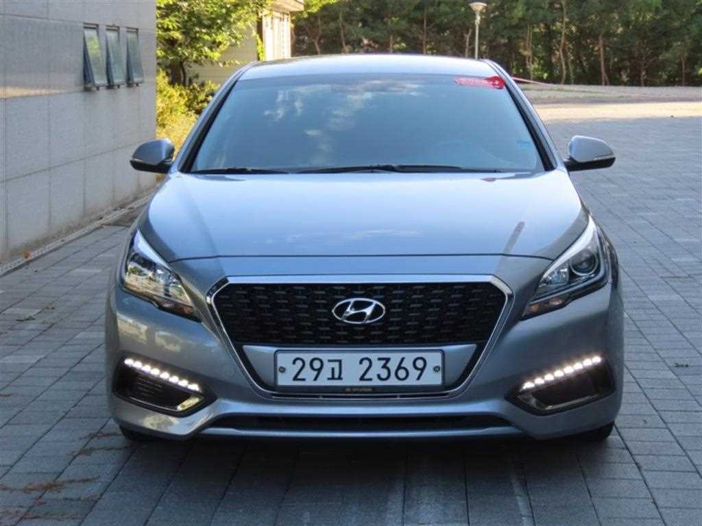 HYUNDAI Sonata Hybrid 2.0 Modern