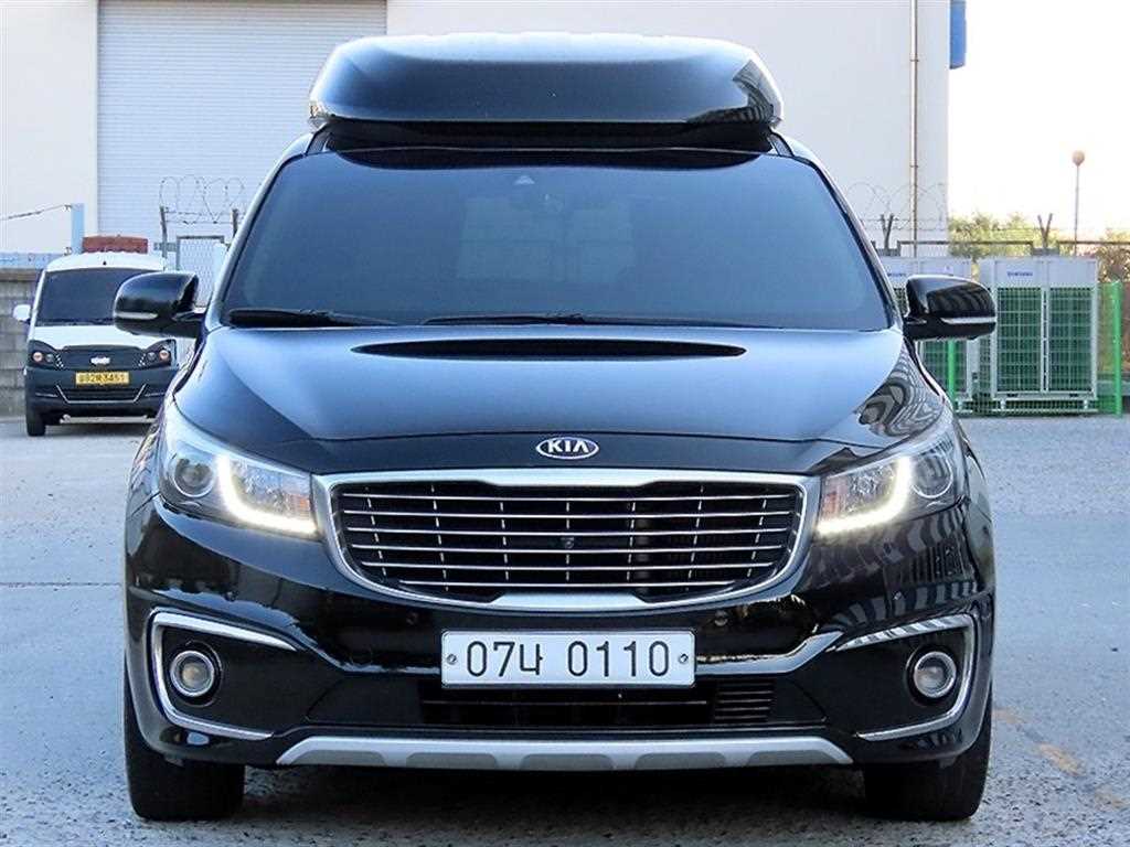 KIA Carnival 2017 — Zona Franca Iquique