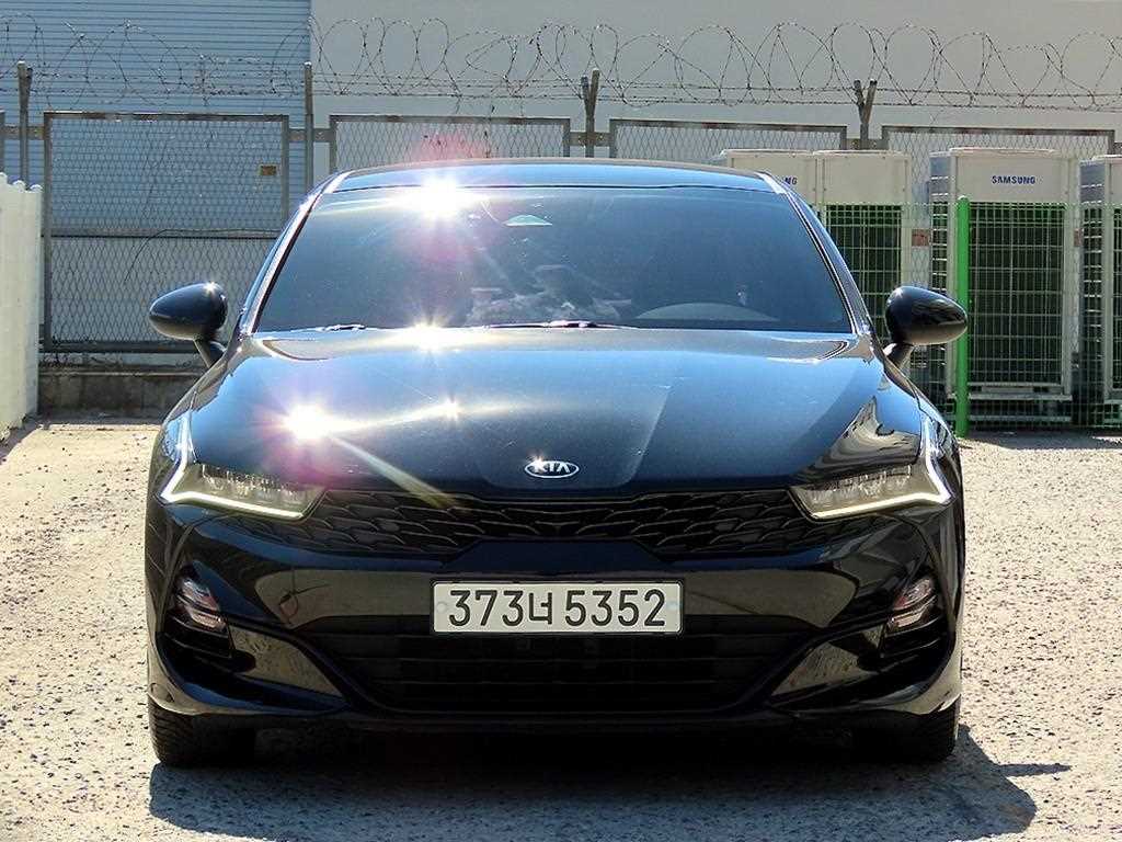 KIA K5 2021 — Zona Franca Iquique