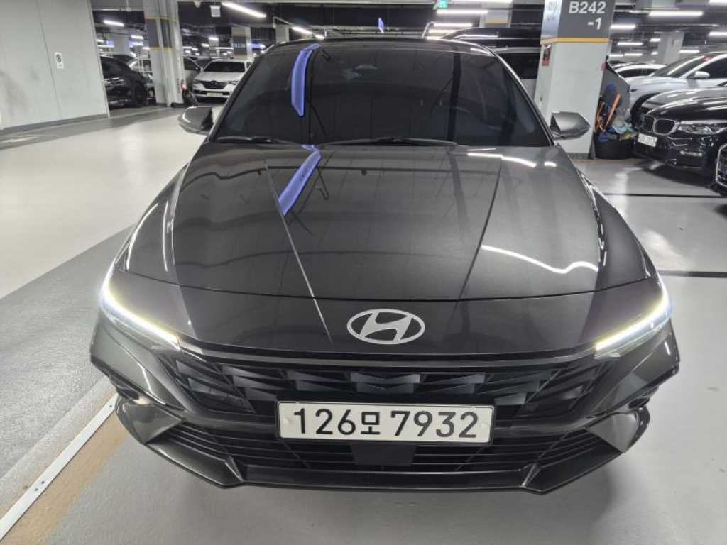 HYUNDAI Avante 2024 — Zona Franca Iquique