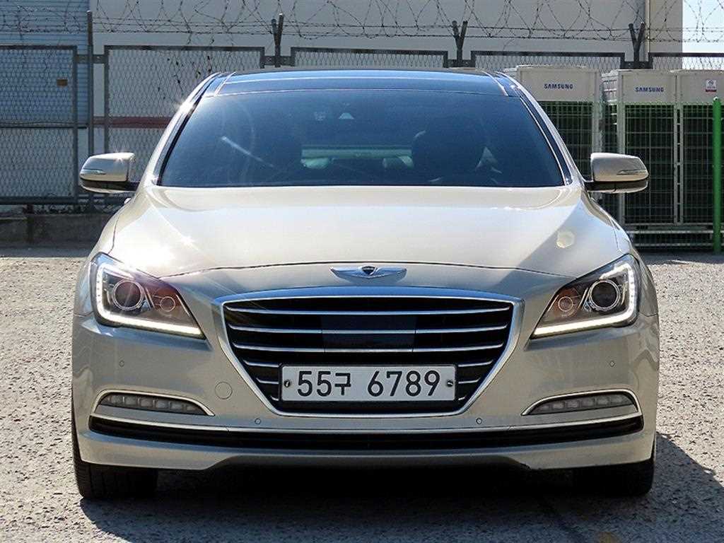 HYUNDAI Genesis 2015 — Zona Franca Iquique