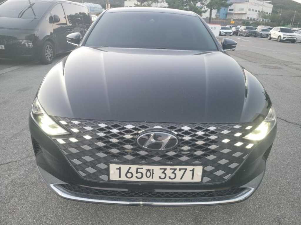 HYUNDAI Grandeur 2022 — Zona Franca Iquique