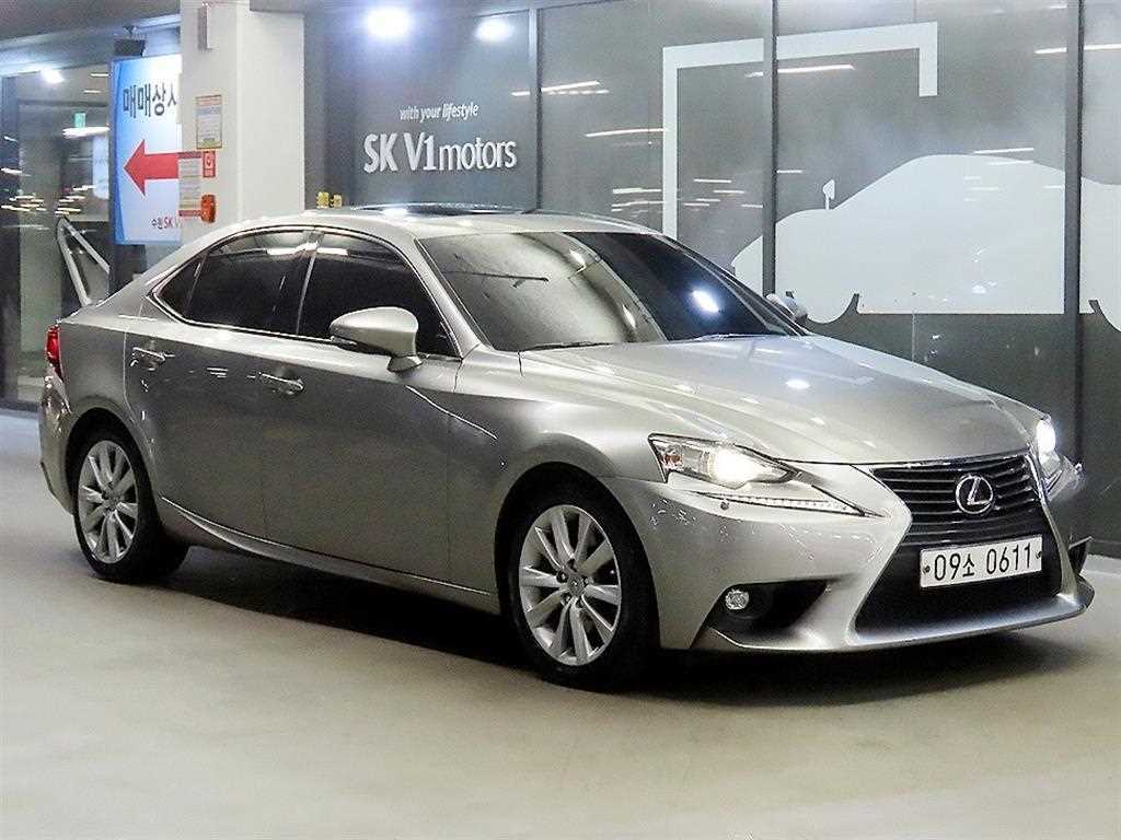 Lexus IS Supreme