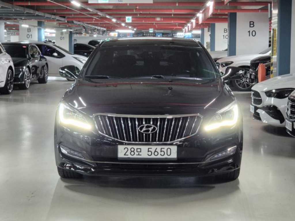 HYUNDAI Aslan