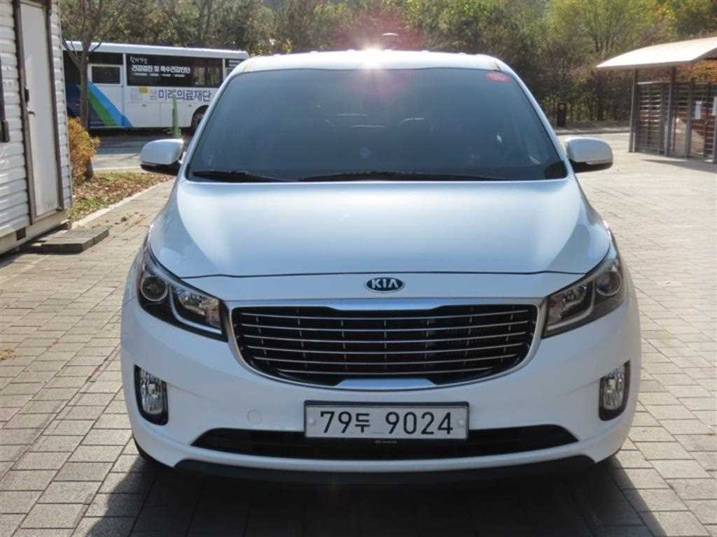 KIA Carnival 2017 — Zona Franca Iquique