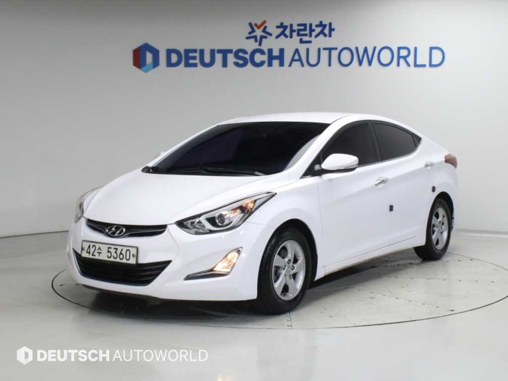 HYUNDAI Avante 2015 — Zona Franca Iquique