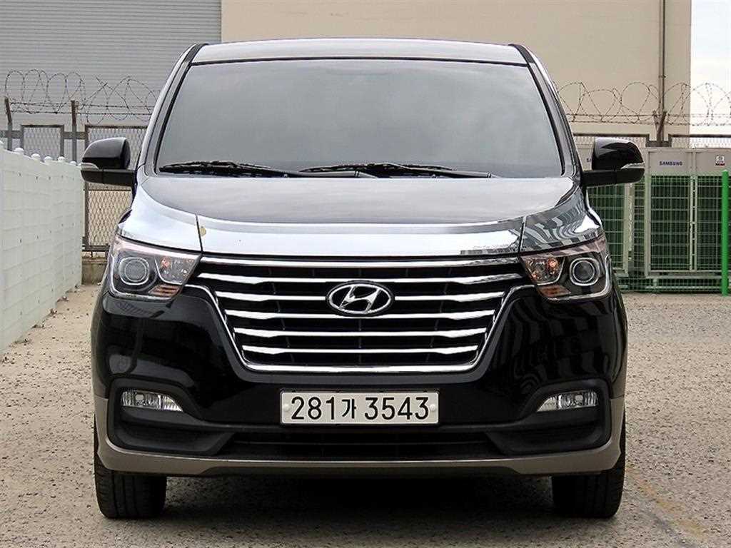 HYUNDAI Starex 2020 — Zona Franca Iquique