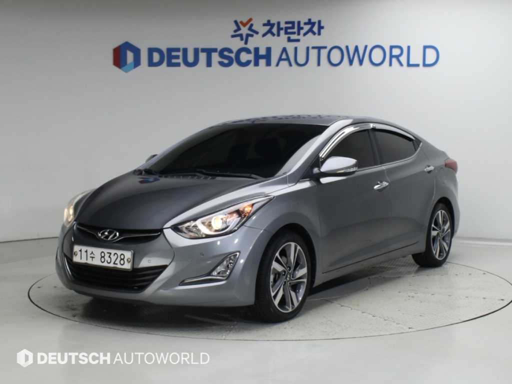 HYUNDAI Avante 2016 — Zona Franca Iquique