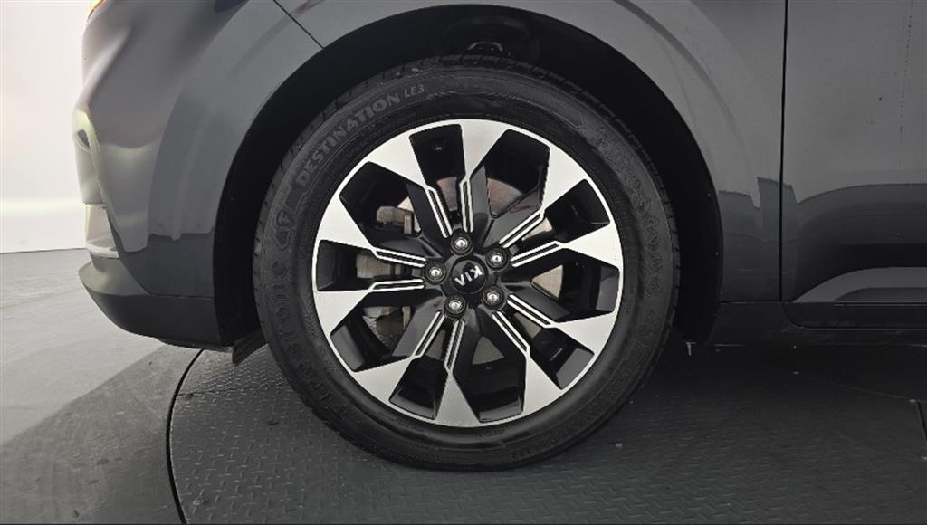 KIA Carnival - Vista 6