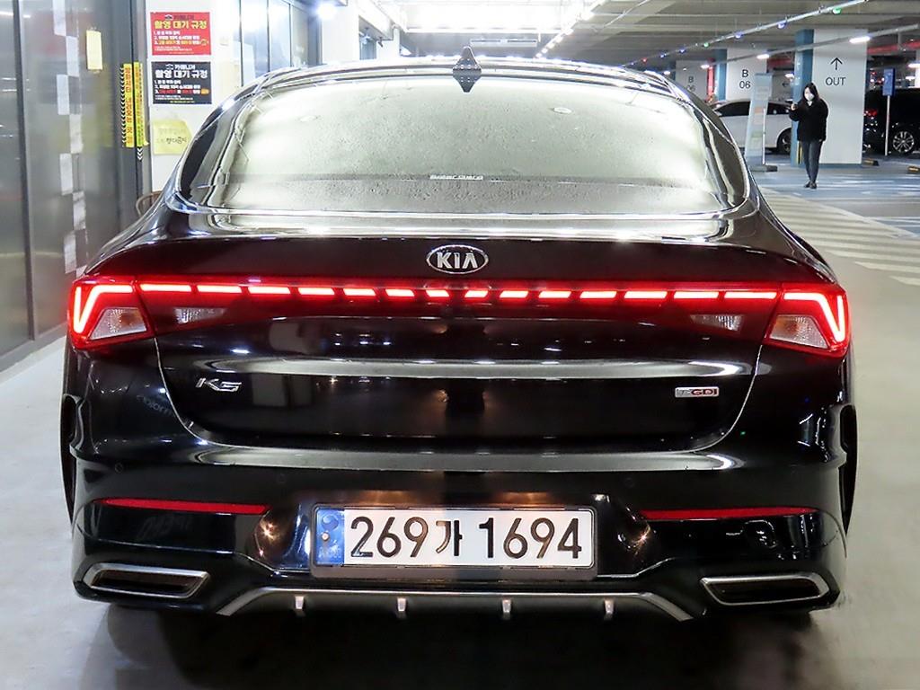 KIA K5 - Vista 5