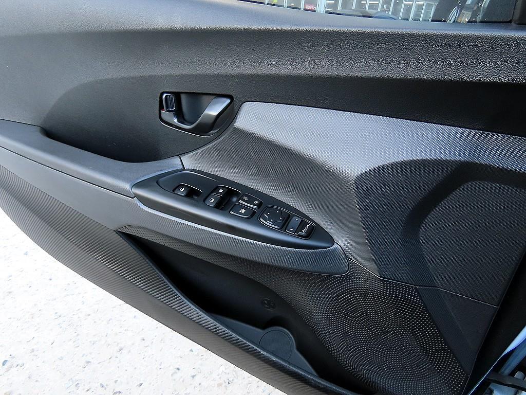 HYUNDAI Veloster - Vista 12