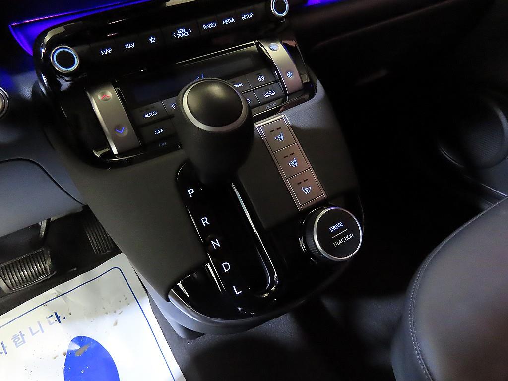 HYUNDAI Casper - Vista 12