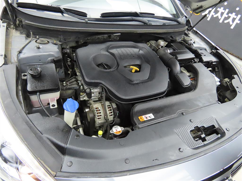 HYUNDAI Sonata 2016 Plateado - Importación desde Corea - HF Imports Iquique - Foto 19