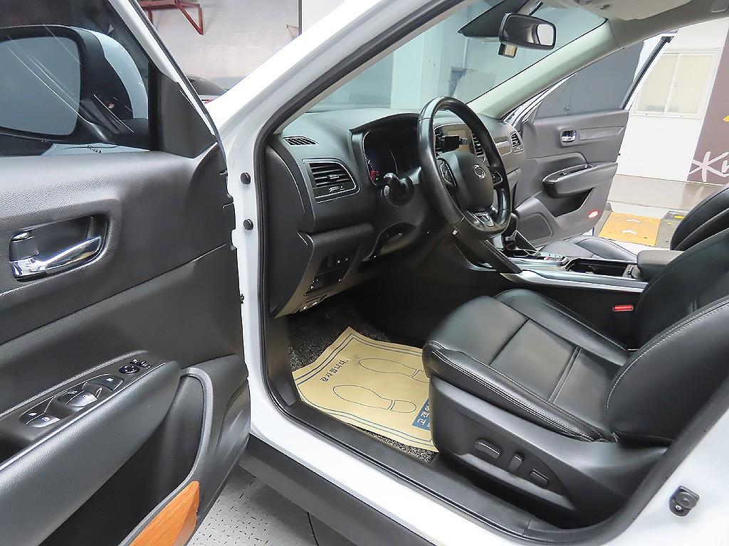 SAMSUNG QM6 2020 Blanco - Importación desde Corea - HF Imports Iquique - Foto 9