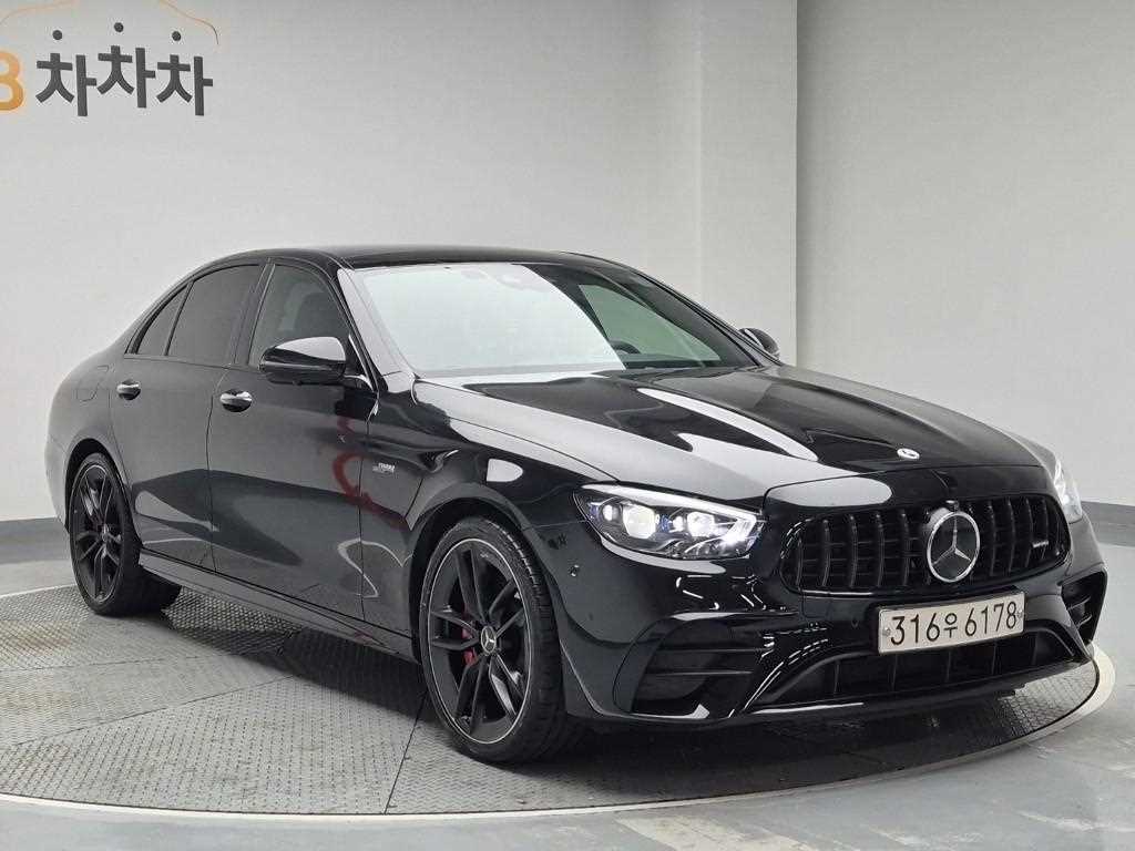 Mercedes Benz E class - Vista 4