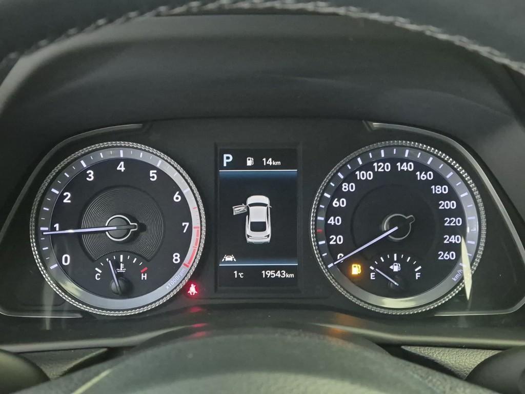 HYUNDAI Sonata - Vista 6