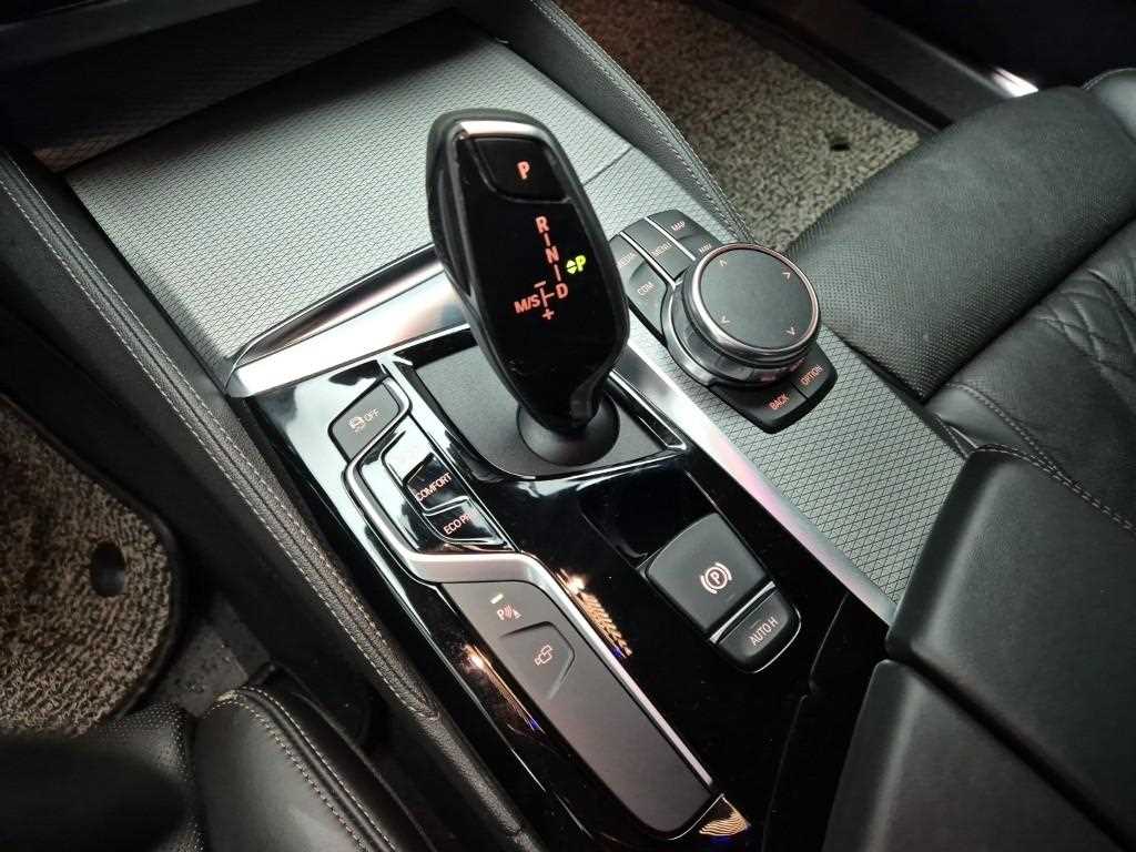 BMW 5 Series - Vista 8