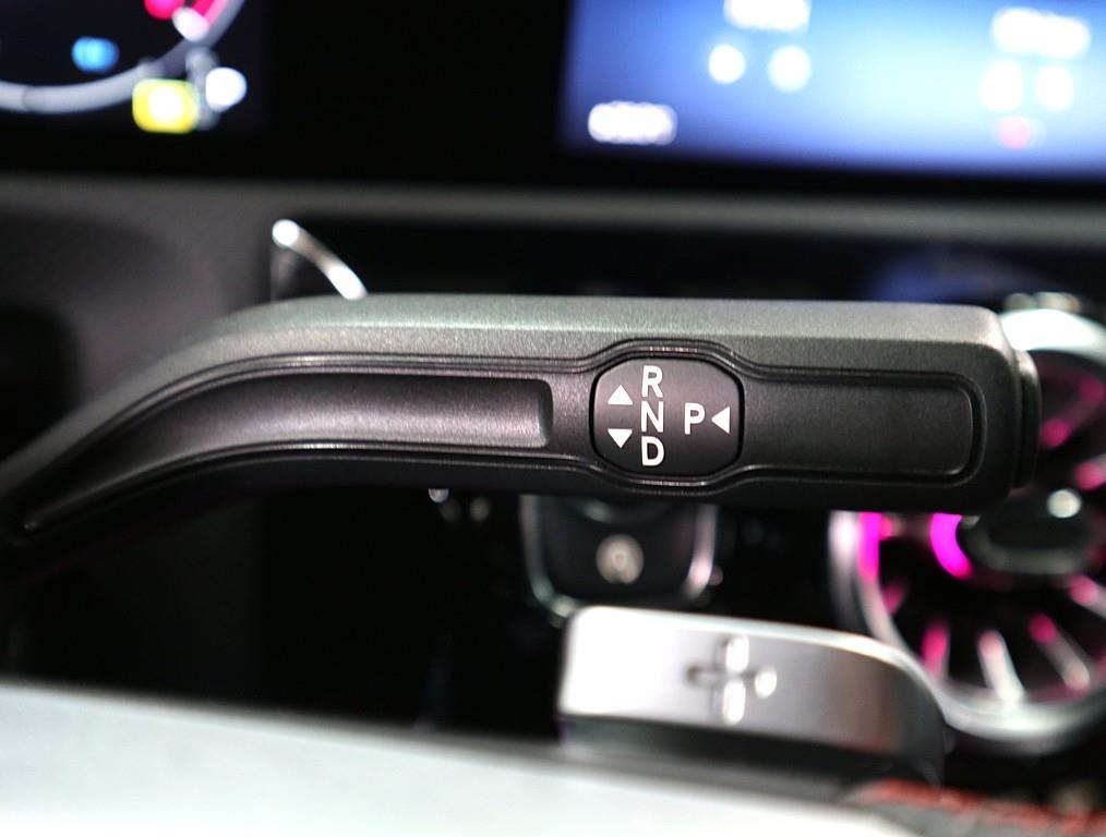 Mercedes Benz CLA Class 2024 Negro - Importación desde Corea - HF Imports Iquique - Foto 14