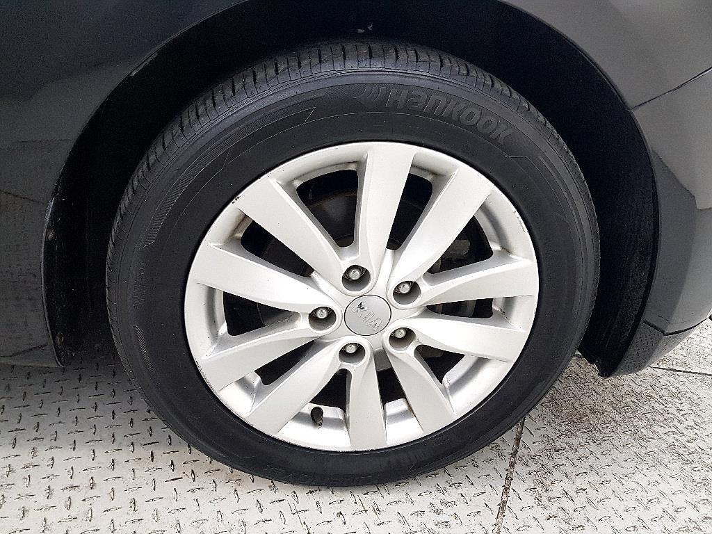 KIA K3 2013 Negro - Importación desde Corea - HF Imports Iquique - Foto 20