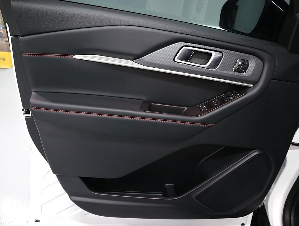 Ford Explorer - Vista 6