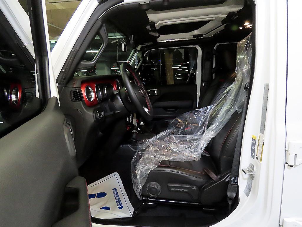 Jeep Wrangler - Vista 6