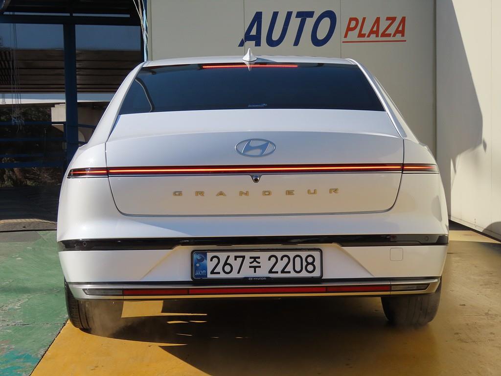 HYUNDAI Grandeur - Vista 4