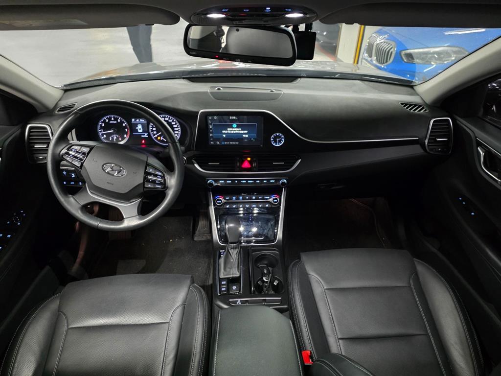 HYUNDAI Grandeur - Vista 6