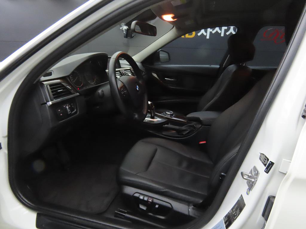 BMW 3 series - Vista 5